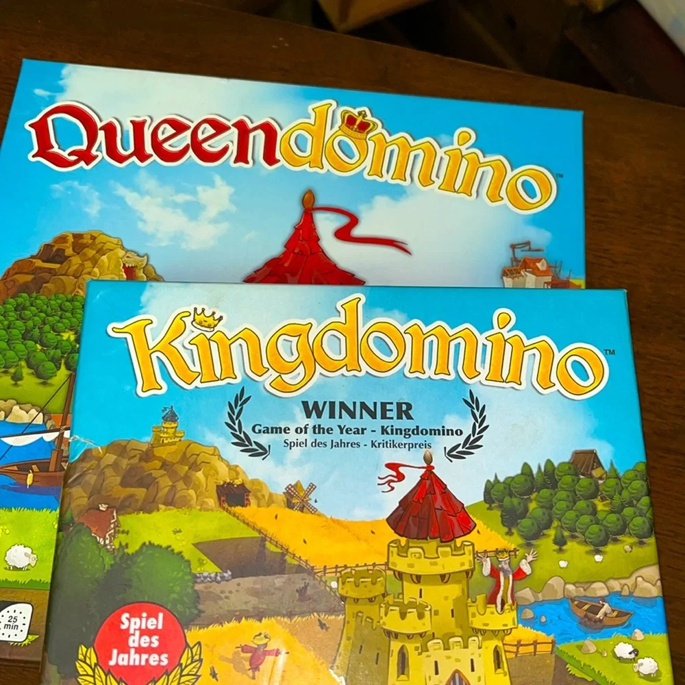 King and Queen Domino Board Game- Family Fun for Ages 8+ - Picture 1 of 7